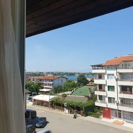 아파트 Hiora Vasiliko