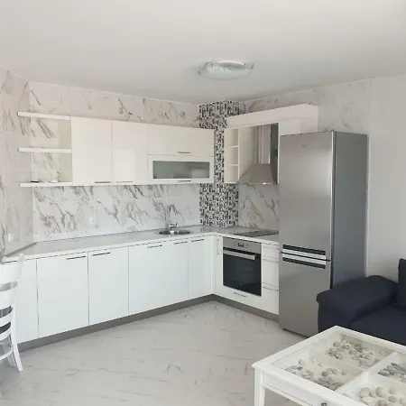 Hiora Vasiliko 사레보