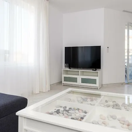 Hiora Vasiliko * 사레보