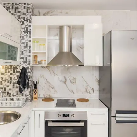 Hiora Vasiliko 사레보