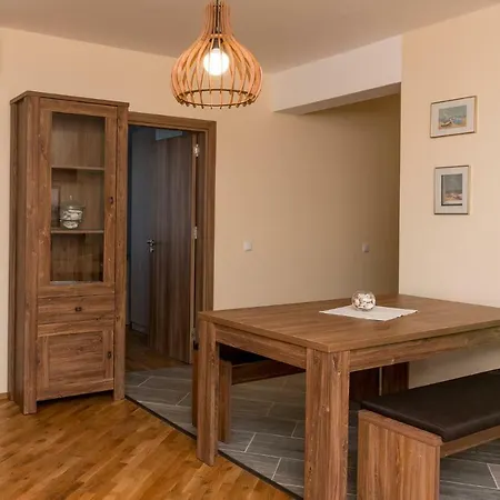 Hiora Vasiliko * 茨雷沃