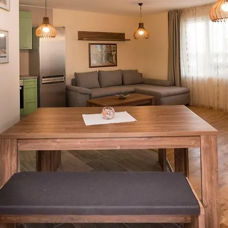 Hiora Vasiliko Apartamento